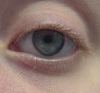 Before and after Mascara: Photo 1 of 2